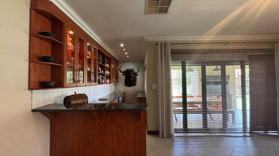 4 Bedroom Property for Sale in Roylglen Gardens Northern Cape